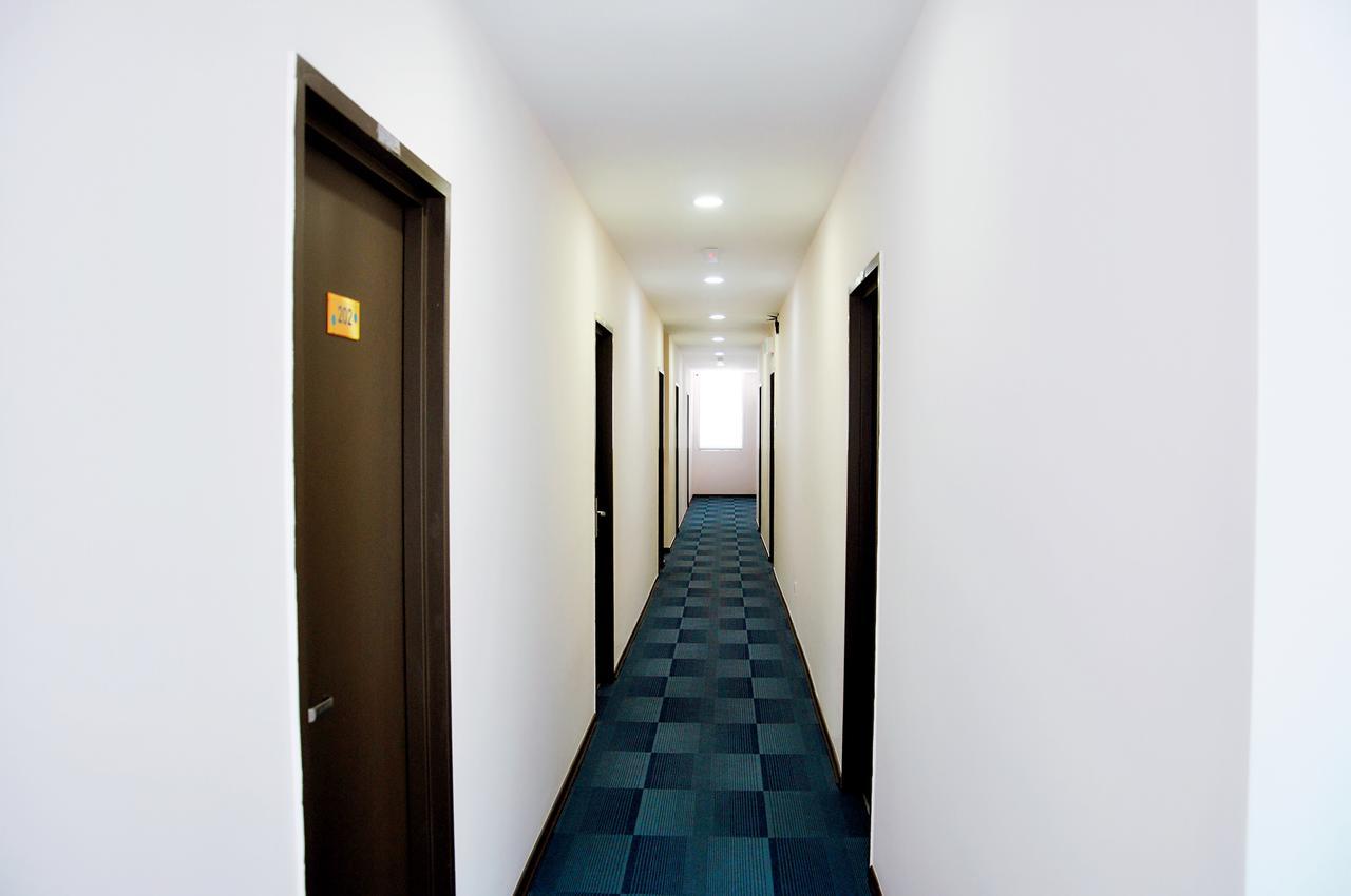 Gem Hotel Nusajaya  Esterno foto