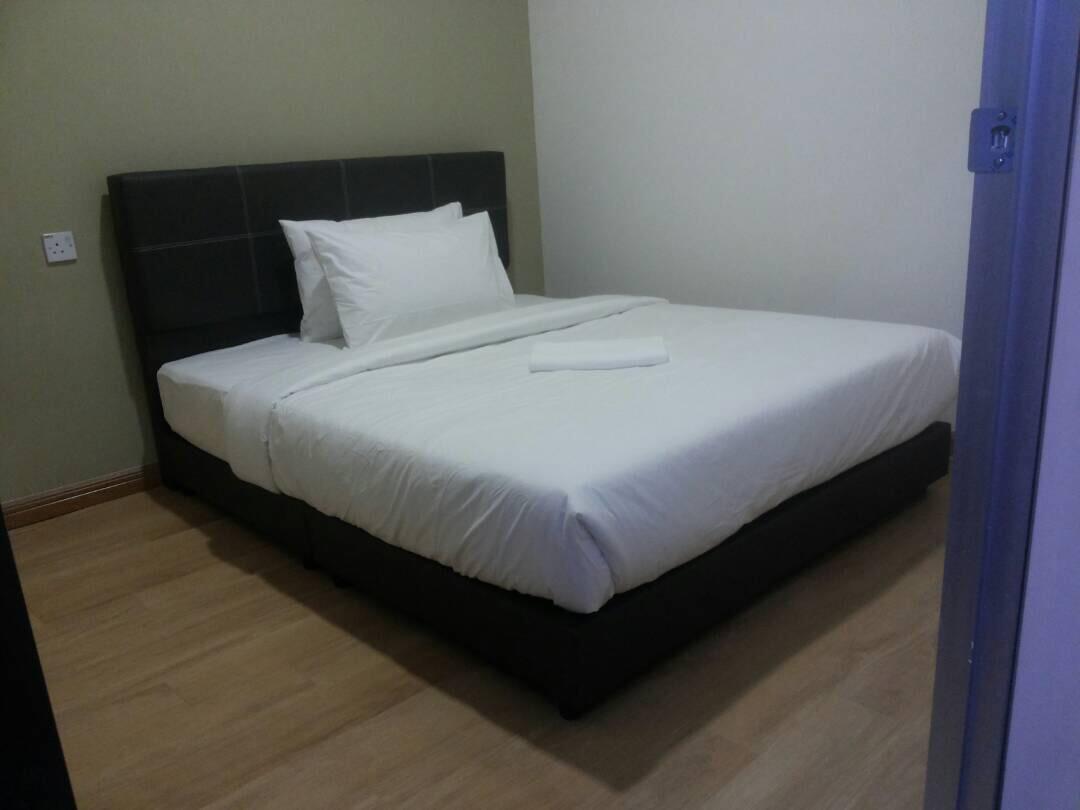 Gem Hotel Nusajaya  Esterno foto